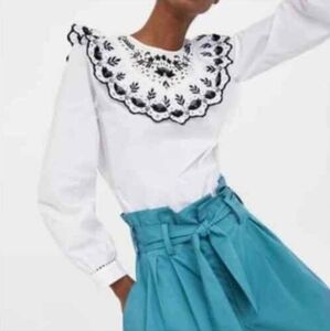Zara Eyelet cotton top size M NEW